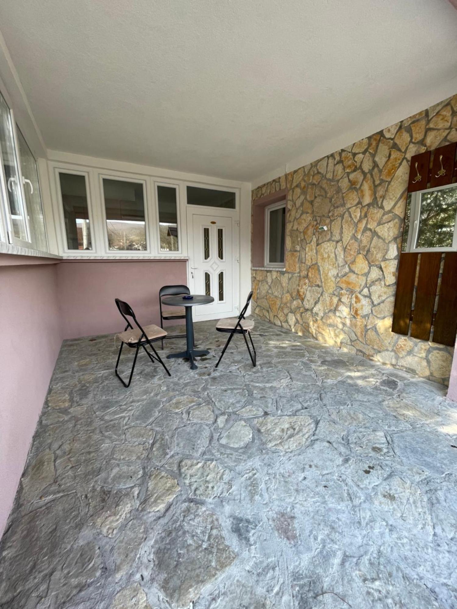 Domacinstvo Una-Ostrovica Kulen Vakuf Exterior photo