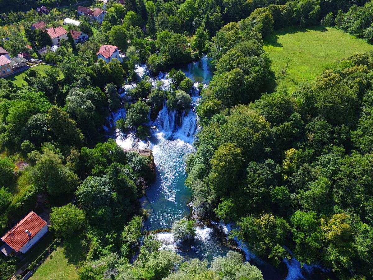 Domacinstvo Una-Ostrovica Kulen Vakuf Exterior photo
